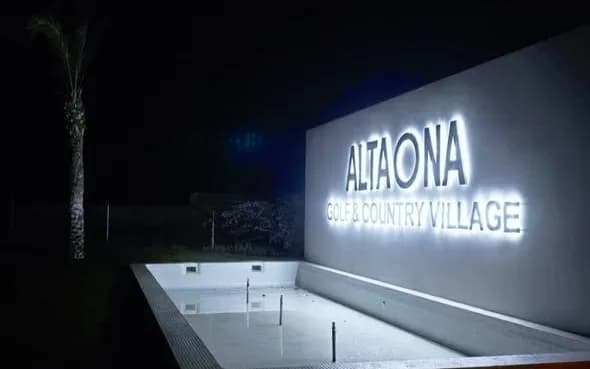 A second view of the completed outdoor LED sign lighting.